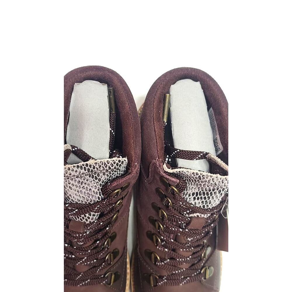 TOMS mesa waterproof Forest Brown Oiled Nubuck Suede Boots women's size 7.5 - Picture 6 of 9